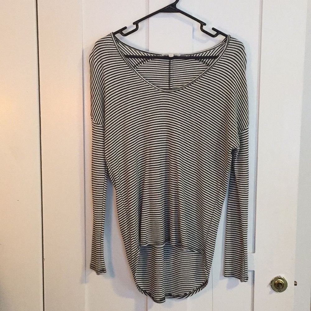 V neck high-low top